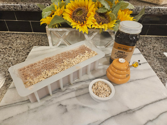 Oatmeal Milk Honey & Oatmeal Glycerin Homemade Soap 4oz