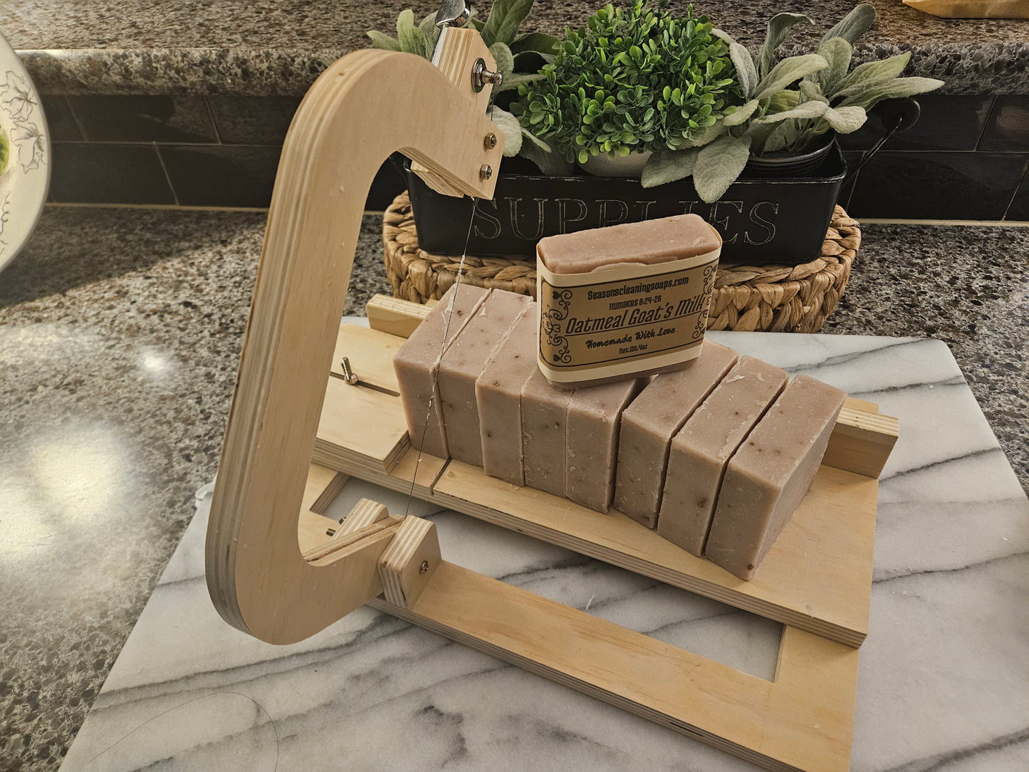 GOAT MILK & OATMEAL LYE SOAP 4OZ